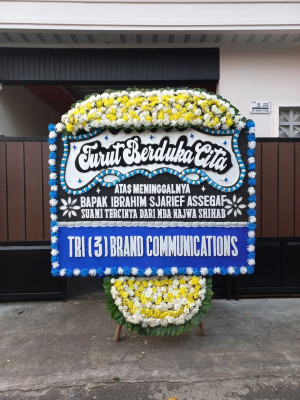 Papan Bunga Duka di Paslaten Satu